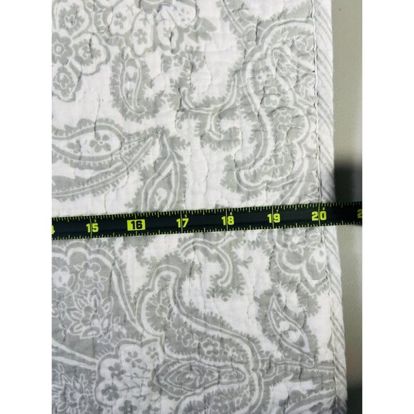 3 Tommy Bahama Home Quilted Shams Gray & White Paisley Floral 36" X 20" Cotton - Picture 5 of 6